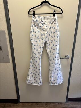 Altar'd State White Jeans with Blue Floral Print